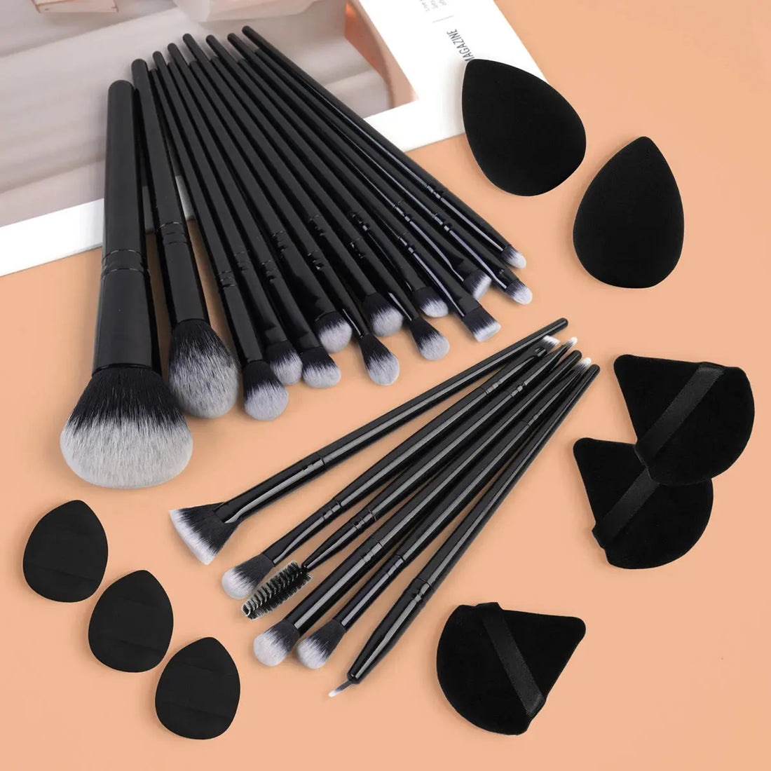 29pcs Makeup Tool Kit 20 Pcs Makeup Brushes+9 Pc Makeup Sponge Air Cushion Powder Puff Finger Puff Set Portable Makeup Tool - Glits & Glam