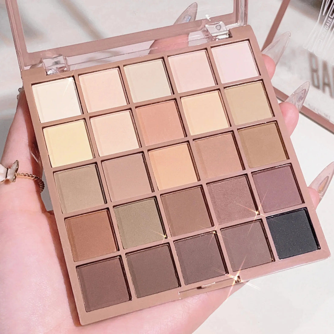 Eyeshadow palette in 25 colors, matte brown nude multi-color eyeshadow, high color rendering, waterproof and sweatproof, daily e - Glits & Glam