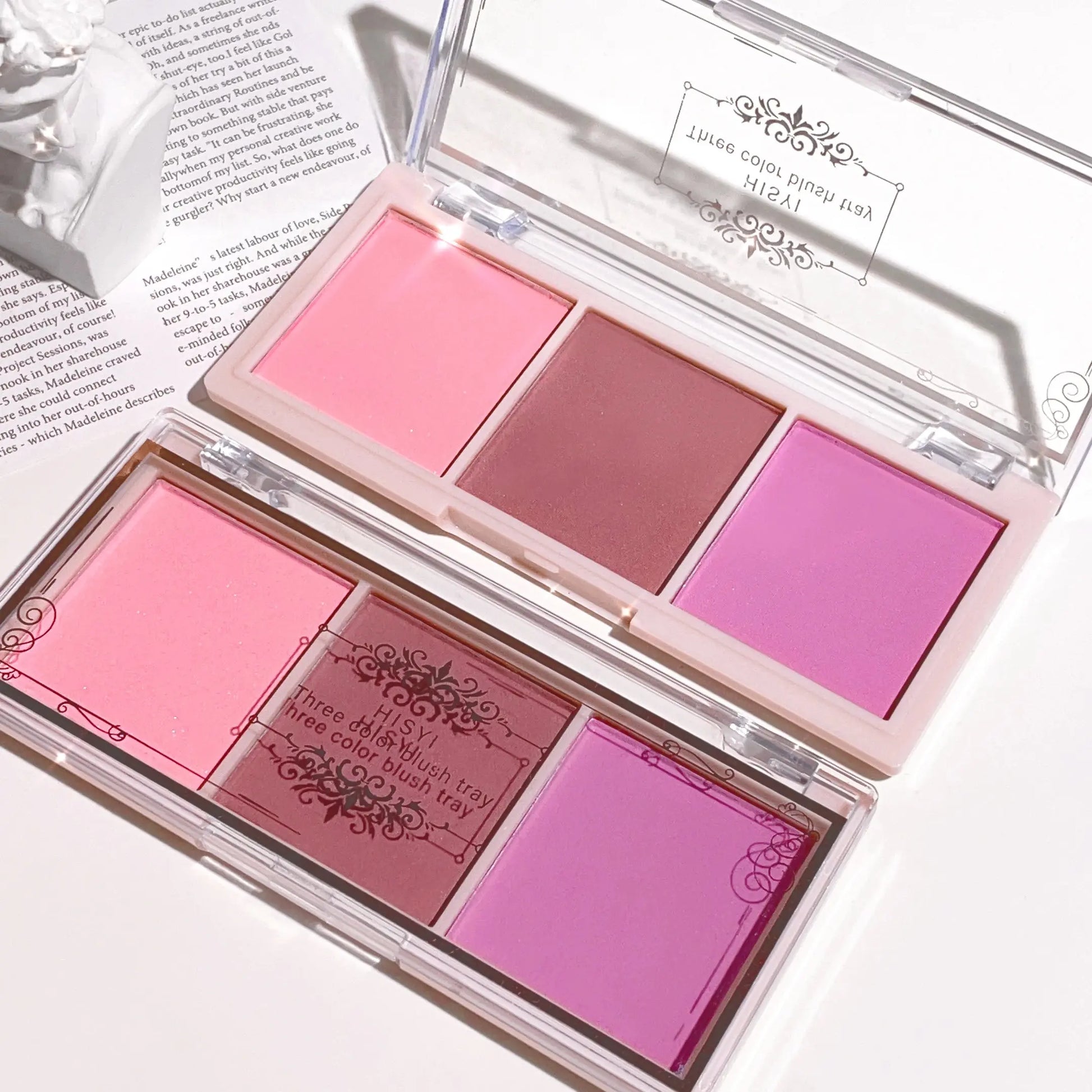 HISYI Three-Color Blush Palette - Glits & Glam